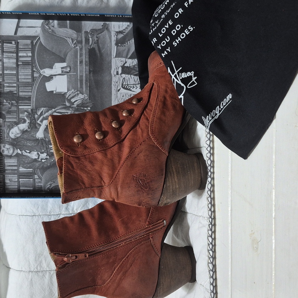 Fluevog Rust Colour Button Boots